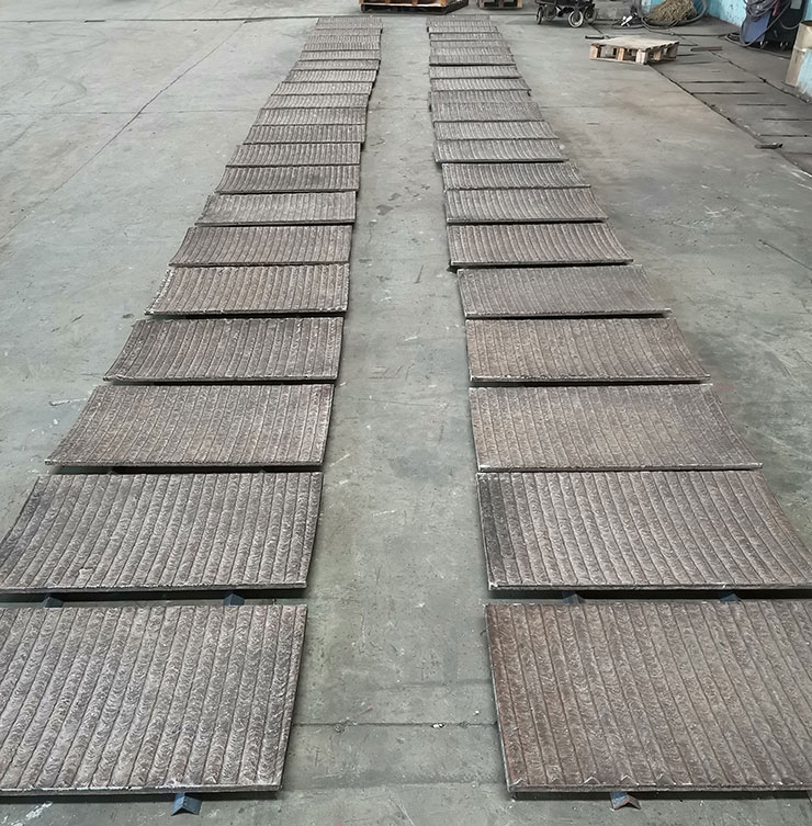 耐磨鋼板實力廠家,韶欣大品牌價格便宜,交期短,值得信賴!(圖1) 耐磨鋼板實力廠家,韶欣大品牌價格便宜,交期短,值得信賴!(圖1)