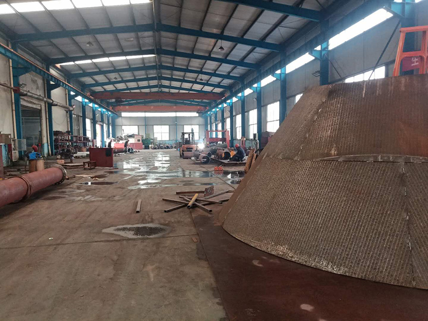 堆焊耐磨板制造圓錐破碎機配件(圖2)